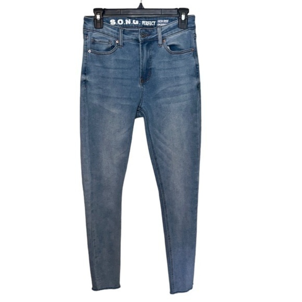 S.O.N.G Perfect High Rise Skinny Jeans Raw Ankle Hems Light Blue Wash
